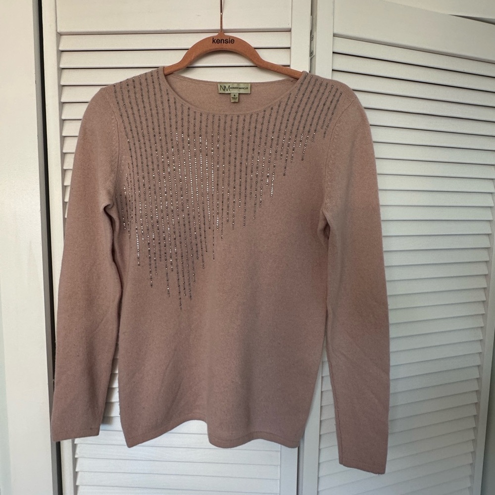Neiman Marcus Pink Crew Neck Sweater with Ribbed Knit